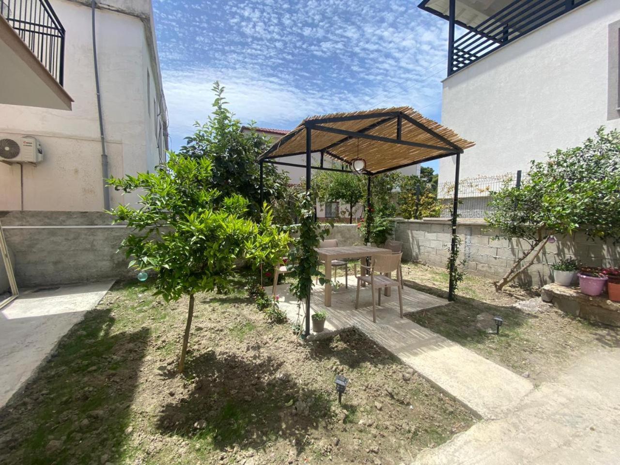 Vila Luani Vlore Exterior photo